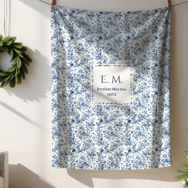 Elegant Blue Toile Personalized Throw Gift for Him シェルパブランケット