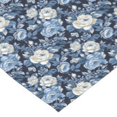 Elegant Blue while roses tiled Wedding ショートテーブルランナー (コーナー)
