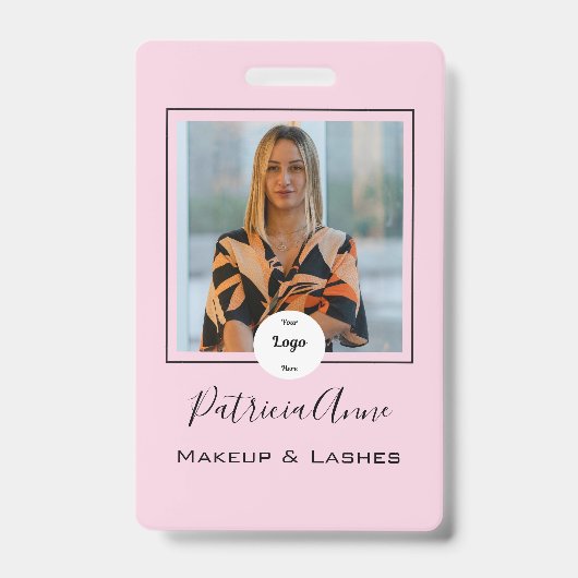 Elegant Blush Pink Script Photo Logo Makeup バッジ (正面)