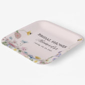 Elegant Blush Pink Wildflower Bridal Shower ペーパープレート (傾斜あり)