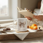 Elegant Bow Beige Stripes Name Mug コーヒーマグカップ