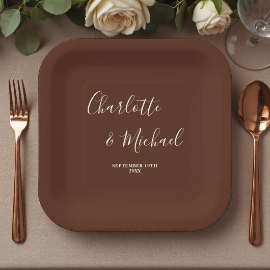 Elegant Brown Script Minimalist Wedding ペーパープレート