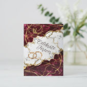 Elegant Burgundy & Gold Marble Wedding Invitation インビテーションポストカード (スタンド正面)