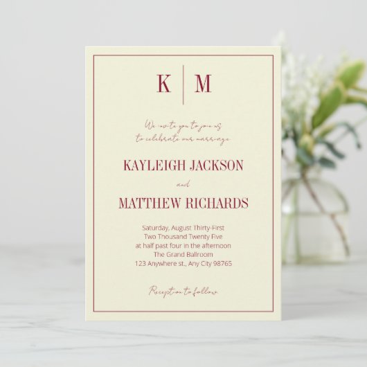 Elegant Burgundy Ivory Monogram Wedding 招待状 (スタンド正面)