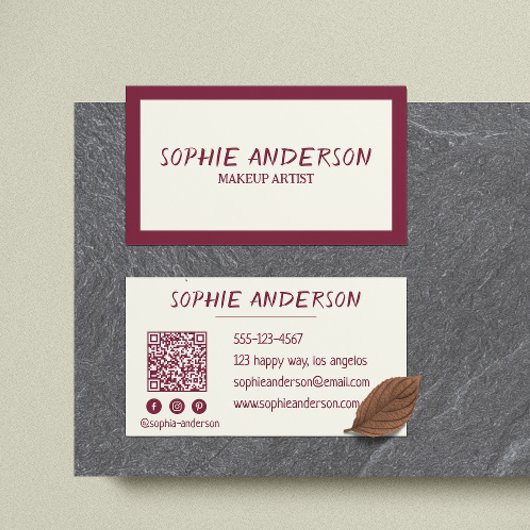 Elegant Burgundy Makeup Artist with QR Code 名刺