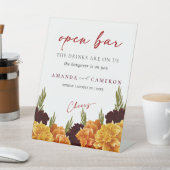 Elegant Burgundy Red  "Marigold" Open Bar Wedding 台座サイン (インサイチュ)