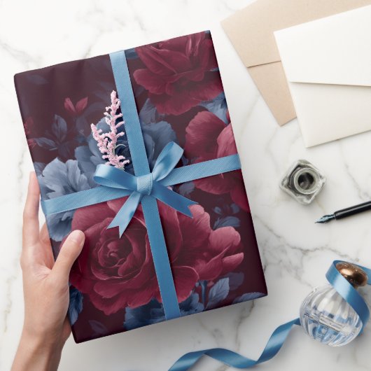 Elegant Burgundy Rose Navy Floral Pattern ラッピングペーパー (ギフト)