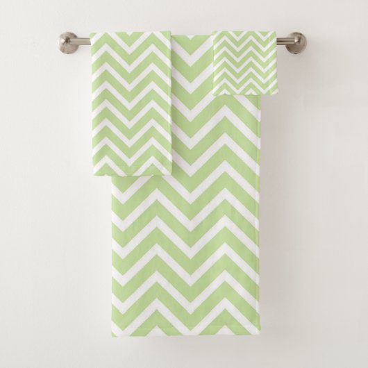 Elegant Chevron Pattern on Sage Green and White バスタオルセット (インサイチュ)