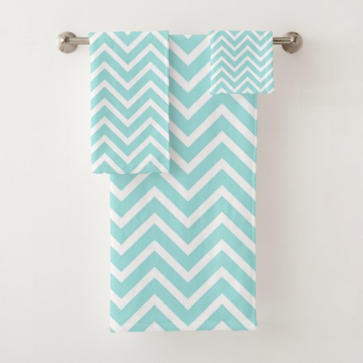 Elegant Chevron Pattern on Turquoise and White バスタオルセット (インサイチュ)