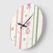 Elegant Christmas Wall Clock – Festive Winter Time ラージ壁時計 (傾斜)
