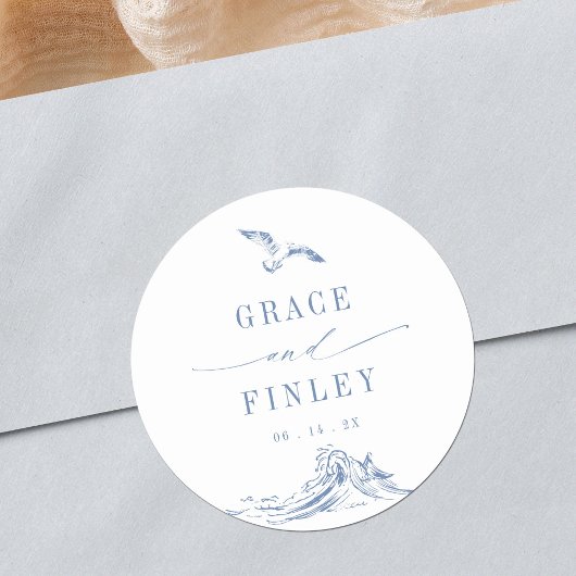 Elegant Coastal Chic Blue Seaside Wedding ラウンドシール