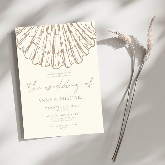 Elegant Coastal Clamshell Champagne Beige Wedding 招待状