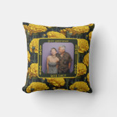 Elegant Couple 15Th Anniversary Throw Pillow  クッション (正面)