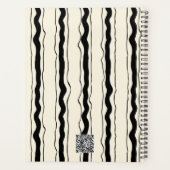 Elegant Cream and Black Stripes Heart Custom Name プランナー手帳 (裏面)