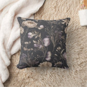 Elegant Dark Floral Botanical Throw Pillow  クッション (ブランケット)