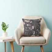 Elegant Dark Floral Botanical Throw Pillow  クッション (椅子)