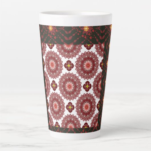 Elegant Dark Red Geometric Pattern Ceramic Mug – A カフェラテマグ (正面)