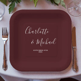 Elegant Deep Burgundy Script Minimalist Wedding ペーパープレート