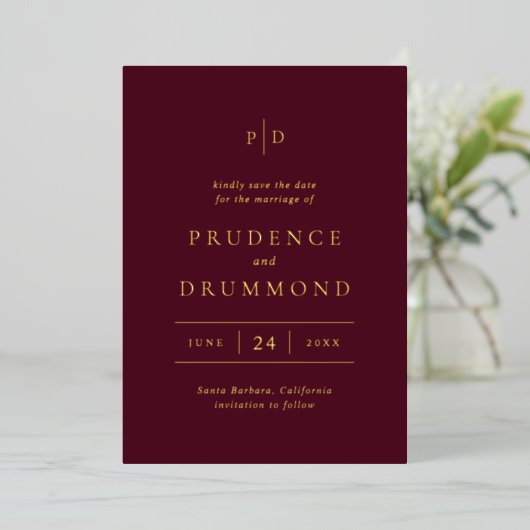 Elegant Deep Burgundy Wedding Save the Date 箔招待状 (立ち正面)