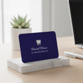 Elegant Dental Clinic Navy Blue Dentist QR Code 名刺