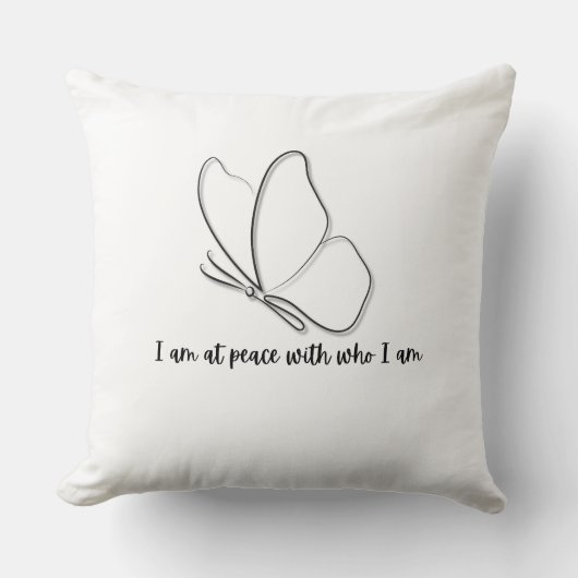 Elegant designed cushion クッション (正面)