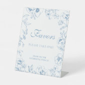 Elegant Dusty Blue Floral Wedding Favors 台座サイン (正面)