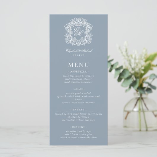 Elegant Dusty Blue Formal Monogram Crest Wedding メニュー (スタンド正面)