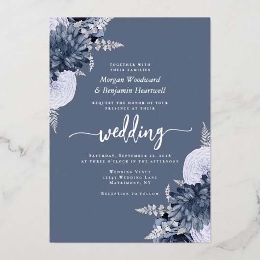Elegant Dusty Blue Silver Floral Wedding 箔招待状 (正面)