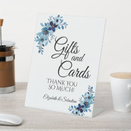 Elegant Dusty Blue Watercolor Flower Bouquet 台座サイン