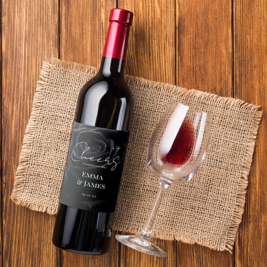 Elegant Floral Midnight Rose Black & White Wedding ワインラベル