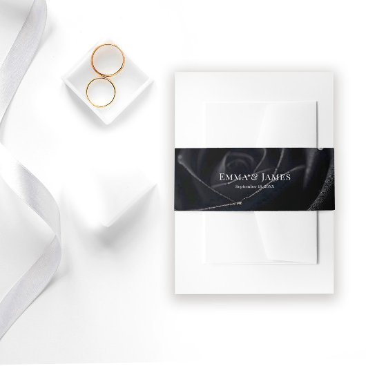 Elegant Floral Midnight Rose Black & White Wedding 招待状ベリーバンド