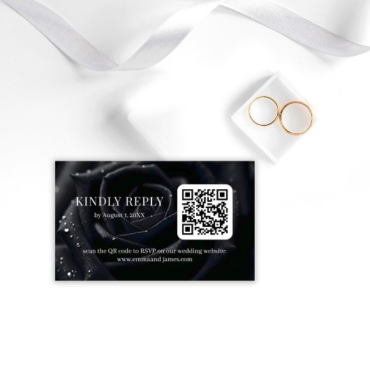 Elegant Floral Midnight Rose QR Code Wedding RSVP エンクロージャーカード