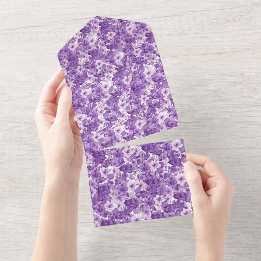 Elegant floral pattern in purple tones オールインワン招待状 (貼ってはがせる)