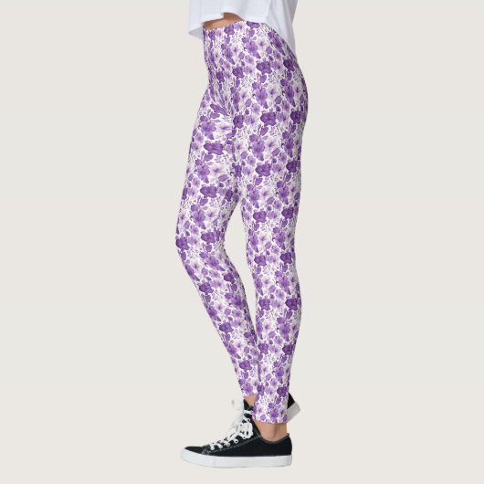 Elegant floral pattern in purple tones レギンス (左)