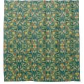 Elegant Floral Pattern in Yellow and Red on Green シャワーカーテン (正面)