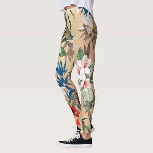 Elegant Floral Pattern Leggings レギンス (左)