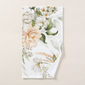 Elegant floral towels with soft, pastel flowers バスタオルセット (ハンドタオル)