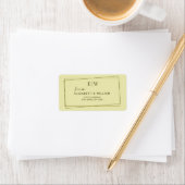 Elegant Frame on Celestial Yellow Monogram Wedding ラベル (インサイチュ)