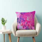 Elegant Fuchsia and Dark Blue Limelight Hydrangea クッション (椅子)