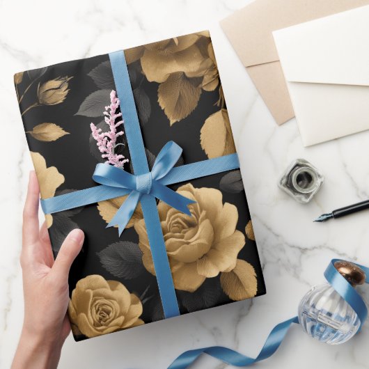 Elegant Gold Accent Rose Black Floral Pattern ラッピングペーパー (ギフト)