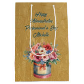 Elegant Gold Administrative Professionals Day ミディアムペーパーバッグ (裏面)