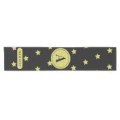 Elegant Gold & Black Star Pattern Monogram ショートテーブルランナー (横)