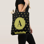 Elegant Gold & Black Star Pattern Monogram トートバッグ (クローズアップ)