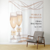 Elegant Gold Bow Pearls and Prosecco Bridal Shower タペストリー (インサイチュ)