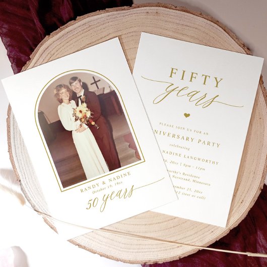 Elegant Gold Script 50th Wedding Anniversary Party 招待状