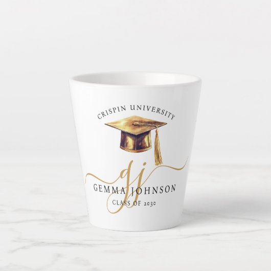 Elegant Gold Script Monogram Graduation カフェラテマグ (正面)