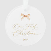 Elegant Gold Script “Our First Christmas” オーナメント (正面)