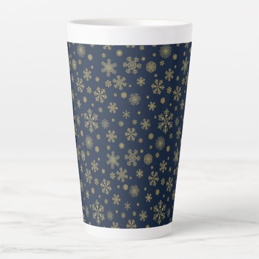 Elegant Gold Snowflake Winter Pattern カフェラテマグ (正面)