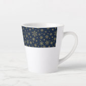 Elegant Gold Snowflake Winter Pattern カフェラテマグ (右)