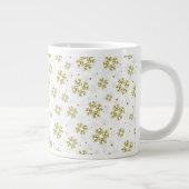 Elegant Gold Snowflake Winter Pattern ジャンボコーヒーマグカップ (右)
